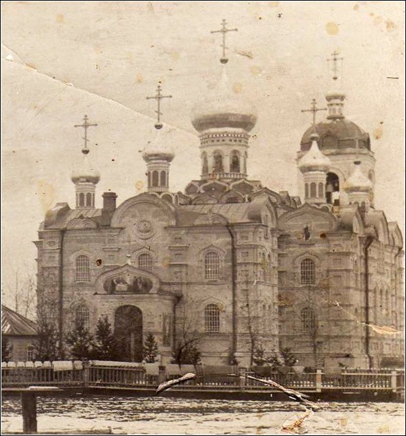 Успенский собор Сура